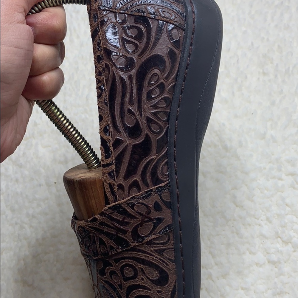 BOC Born Concept brown paisley shoes mules - Picture 13 of 15